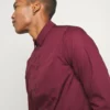 Pier One Uomo Camicia Elegante - Bordeaux -Offerta Economica Pier One 0e6d906292b344e9b440010da150e246