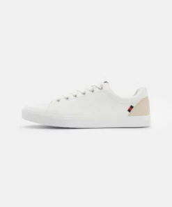 Pier One UNISEX - Sneakers Basse - White