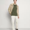 Pier One Uomo T-shirt Con Stampa - Olive 12 Pier One Uomo T-shirt Con Stampa - Olive -Offerta Economica Pier One 159e55ee36ba4ee497bcf7e08d5c627e