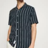 Pier One Uomo Camicia - Dark Blue 14 Pier One Uomo Camicia - Dark Blue -Offerta Economica Pier One 1669ffc785954f52a4a63961c939c972