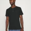 Pier One Uomo LOUNGE HENLEY TEE - Maglia Del Pigiama - Black 1 Pier One Uomo LOUNGE HENLEY TEE - Maglia Del Pigiama - Black -Offerta Economica Pier One 1b9a8a85f07b4366b7585f82f38adf90