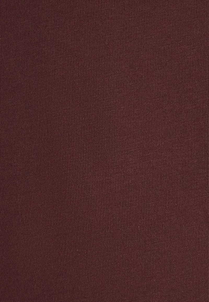 Pier One Uomo 3 PACK - T-shirt Basic - Black/grey/bordeaux 11 Pier One Uomo 3 PACK - T-shirt Basic - Black/grey/bordeaux - immagine 9