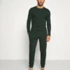 Pier One Uomo Pigiama - Dark Green 8 Pier One Uomo Pigiama - Dark Green -Offerta Economica Pier One 1c3d4677b85e4c06a66f2c9267d926e2