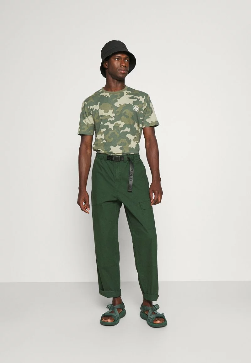 Pier One Uomo T-shirt Con Stampa - Dark Green 4 Pier One Uomo T-shirt Con Stampa - Dark Green - immagine 2