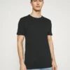 Pier One Uomo 3 PACK - T-shirt Basic - Black/grey/bordeaux 15 Pier One Uomo 3 PACK - T-shirt Basic - Black/grey/bordeaux -Offerta Economica Pier One 2376271504084185a4a598d912c4849a