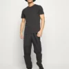 Pier One Uomo 7 PACK - T-shirt Basic - Black 9 Pier One Uomo 7 PACK - T-shirt Basic - Black -Offerta Economica Pier One 30a3e0dc5da04a31ab70269ed3a302e3