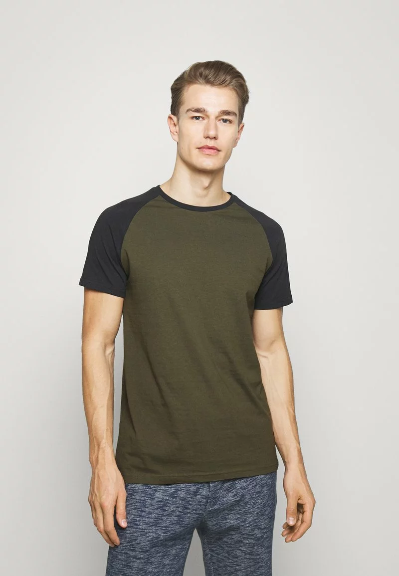 Pier One Uomo T-shirt Basic - Olive 3 Pier One Uomo T-shirt Basic - Olive