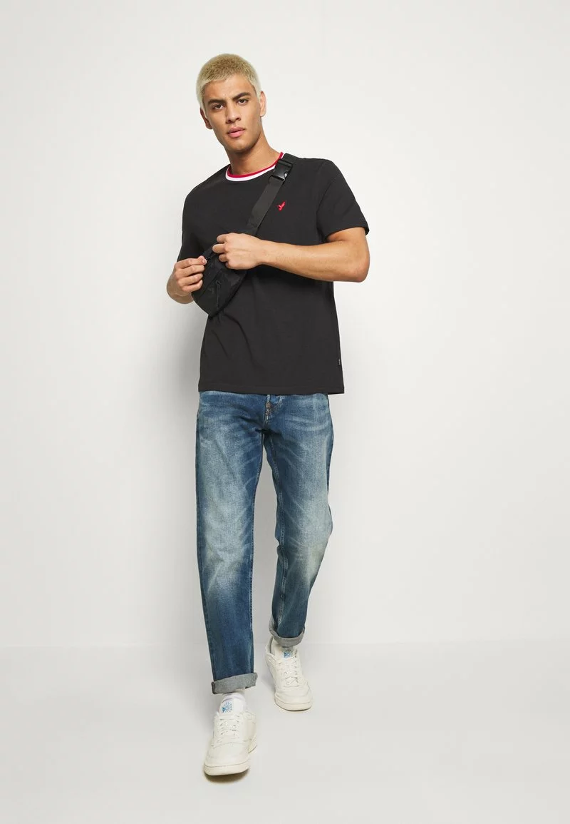 Pier One Uomo T-shirt Basic - Black 4 Pier One Uomo T-shirt Basic - Black - immagine 2