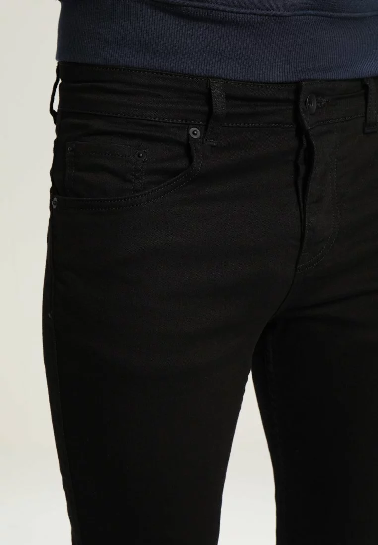 Pier One Uomo Jeans A Sigaretta - Black Denim 6 Pier One Uomo Jeans A Sigaretta - Black Denim - immagine 4