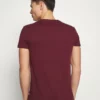 Pier One Uomo T-shirt Basic - Bordeaux -Offerta Economica Pier One 78832665bbab4a759b2ca32b68fb5a77