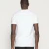 Pier One Uomo 3 PACK - T-shirt Basic - White/black/light Grey -Offerta Economica Pier One 7b7d27eccaab4e3f8028ef96d21526b5