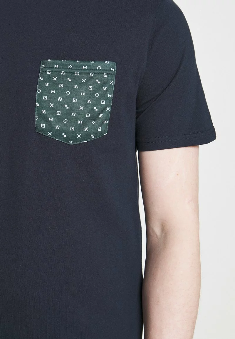 Pier One Uomo T-shirt Con Stampa - Dark Blue 6 Pier One Uomo T-shirt Con Stampa - Dark Blue - immagine 4