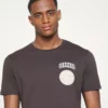 Pier One Uomo GRAPHIC T-SHIRT - T-shirt Basic - Brown -Offerta Economica Pier One 949c41f98b2b43259d742e8a12b2c022