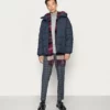 Pier One Uomo BASIC PUFFER JACKET WITH CONTRAST HOOD - Giacca Invernale - Dark Blue/bordeaux -Offerta Economica Pier One 977ce78aff994bc0b0b19896b172ccb9