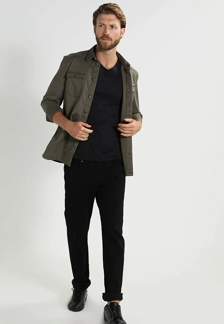 Pier One Uomo 2 PACK - T-shirt Basic - Black 4 Pier One Uomo 2 PACK - T-shirt Basic - Black - immagine 2