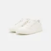 Pier One Uomo Sneakers Basse - White/gold-coloured -Offerta Economica Pier One 9bec504e441b450e9ce9c63e2b81cf5f