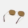 Pier One UNISEX - Occhiali Da Sole - Brown -Offerta Economica Pier One 9c3f56b72e144a448cfed80f060e9328