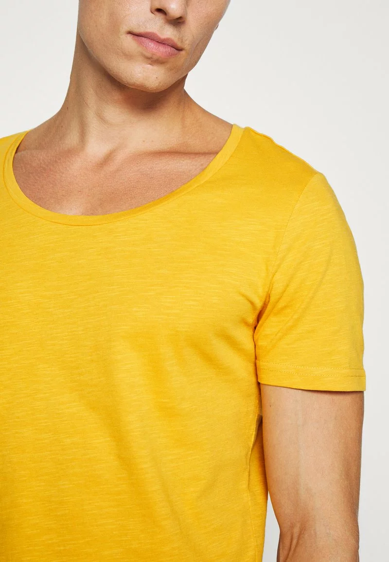 Pier One Uomo T-shirt Basic - Light Yellow 7 Pier One Uomo T-shirt Basic - Light Yellow - immagine 5
