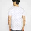 Pier One Uomo T-shirt Con Stampa - White 10 Pier One Uomo T-shirt Con Stampa - White -Offerta Economica Pier One aae13a7ffda94c66805bdcd1fe6e6144