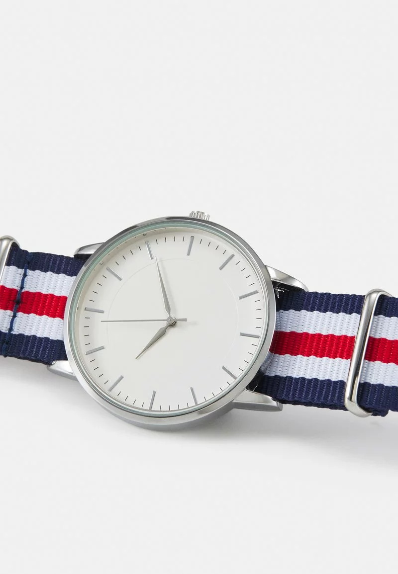 Pier One UNISEX - Orologio - Silver/blue/red 6 Pier One UNISEX - Orologio - Silver/blue/red - immagine 4