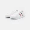Pier One UNISEX - Sneakers Basse - White -Offerta Economica Pier One b11021e8cf9344dcbc1c3794f82d3685