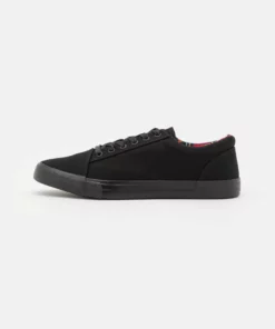 Pier One Unisex Sneakers Basse - Black