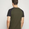 Pier One Uomo T-shirt Basic - Olive 11 Pier One Uomo T-shirt Basic - Olive -Offerta Economica Pier One b534a29d95044e73af0a4461dde9b718