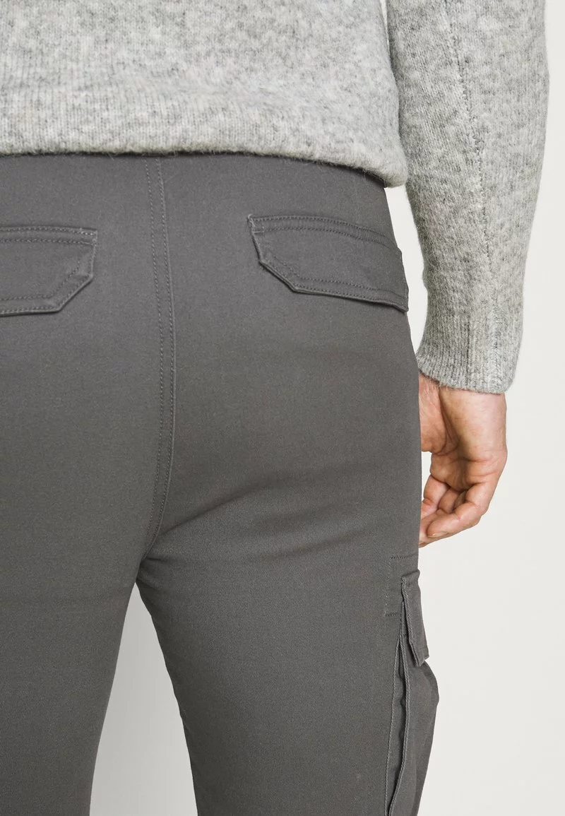 Pier One Uomo Pantaloni Cargo - Dark Grey 7 Pier One Uomo Pantaloni Cargo - Dark Grey - immagine 5