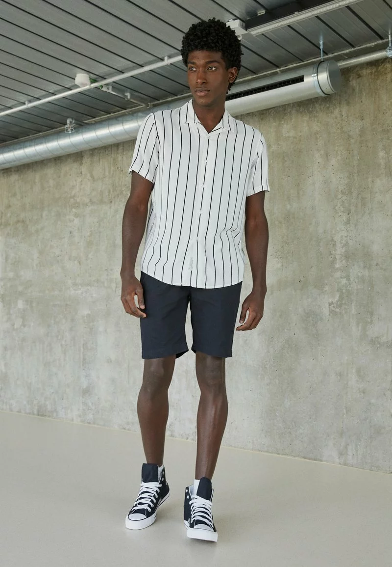 Pier One Uomo 2 PACK - Camicia - Black/white 3 Pier One Uomo 2 PACK - Camicia - Black/white