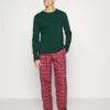 Pier One Uomo Pigiama - Dark Green/red 8 Pier One Uomo Pigiama - Dark Green/red -Offerta Economica Pier One de67664013774db7b19df9634c0a9b6a