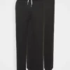 Pier One Uomo 2er PACK - Pantaloni Sportivi - Black/black 2 Pier One Uomo 2er PACK - Pantaloni Sportivi - Black/black -Offerta Economica Pier One e09a1fb7b8b445f3bd6db6c80f4cce39