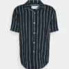 Pier One Uomo Camicia - Dark Blue 17 Pier One Uomo Camicia - Dark Blue -Offerta Economica Pier One e156a9632333451f8fb35a760f6d9935