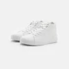 Pier One UNISEX - Sneakers Alte - White -Offerta Economica Pier One e22f438d2bcd4a54a3182b68a1c2015a