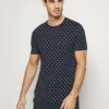 Pier One Uomo 3 PACK - T-shirt Con Stampa - White/dark Blue/red -Offerta Economica Pier One e2dbd37349de4532a19d5439c3f31e8b