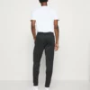Pier One Uomo Pantaloni Sportivi - Black -Offerta Economica Pier One eaa5ac7ec9c64a82a0c1e17fc11c4555