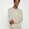 Pier One Uomo 2er Pack CREW NECK - Felpa - Tan/black 12 Pier One Uomo 2er Pack CREW NECK - Felpa - Tan/black -Offerta Economica Pier One eeff44c132c6452dbd1014ed1e44fe84
