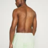 Pier One Uomo PEACHY SOFT BEACH SHORTS - Shorts Da Mare - Light Green -Offerta Economica Pier One efae65b2e8154717ba67737d80cf1113
